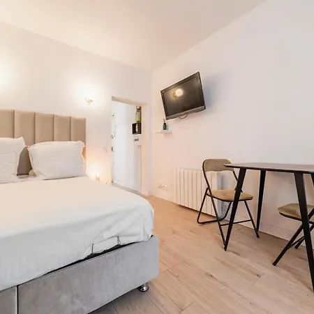 Eiffel Tower Paris Apartment Exterior photo